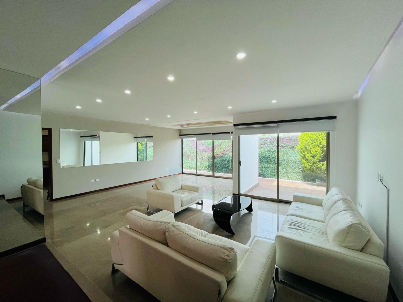 Casa En Venta En Lomas De Angelopolis 1
