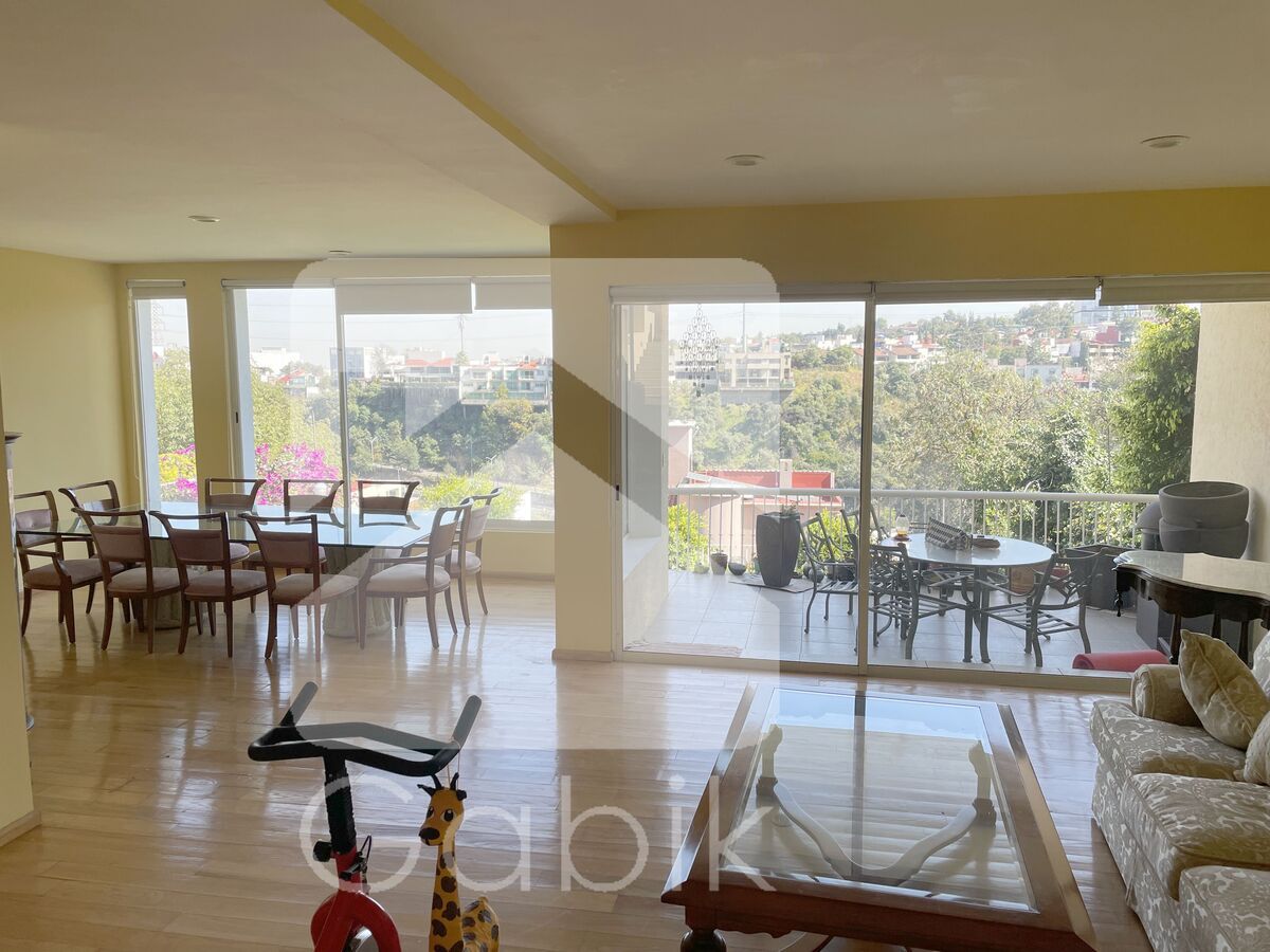 CASA EN VENTA EN CERRADA JUNTO A UNIV ANAHUAC NORTE