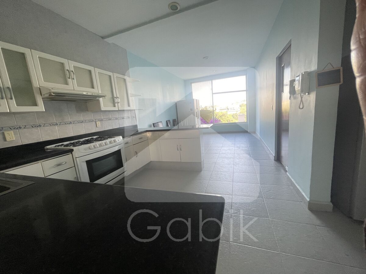 CASA EN VENTA EN CERRADA JUNTO A UNIV ANAHUAC NORTE