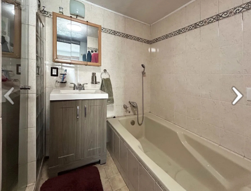 Casa En Venta En Jardines Del Valle