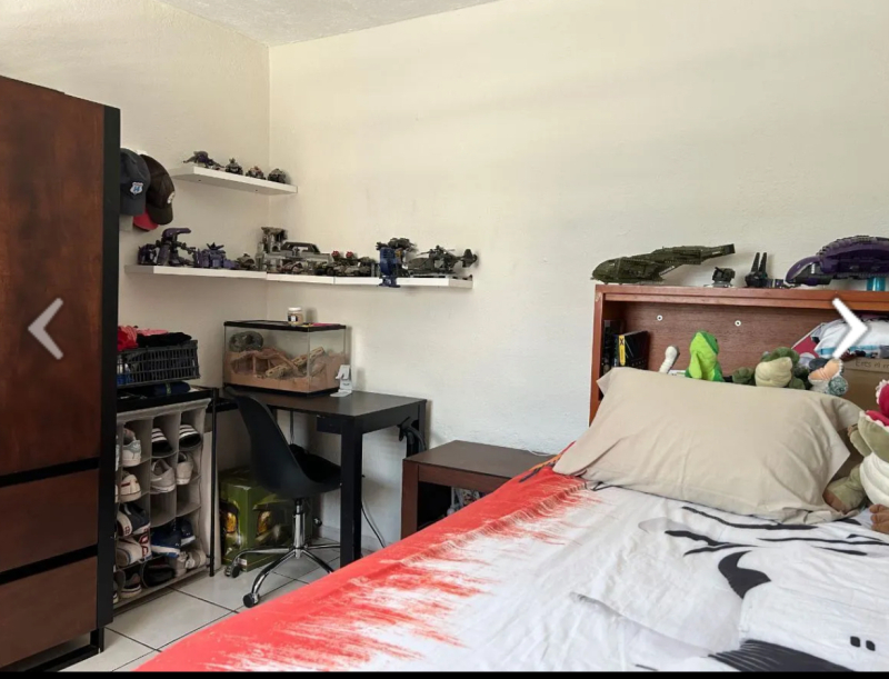Casa En Venta En Jardines Del Valle