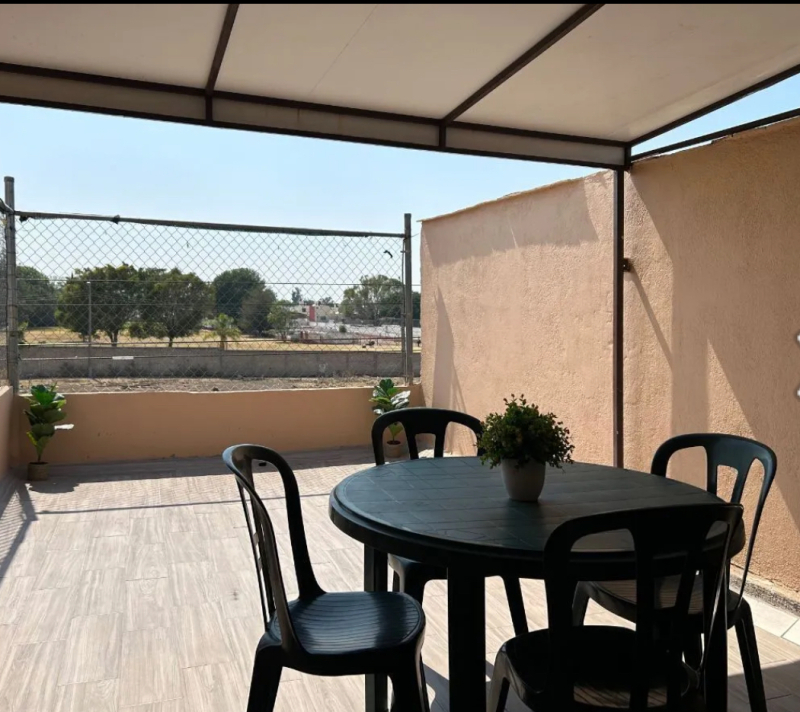 Casa En Venta En Jardines Del Valle