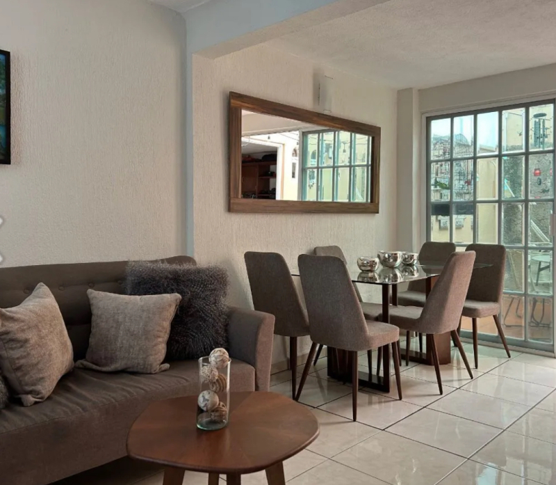 Casa En Venta En Jardines Del Valle