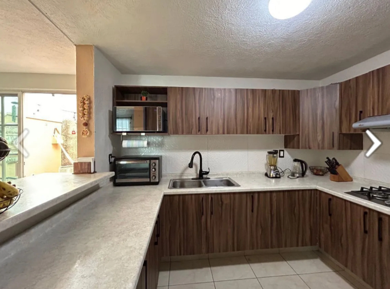Casa En Venta En Jardines Del Valle