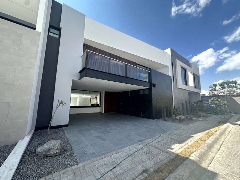 Casa En Venta En Lomas De Angelopolis