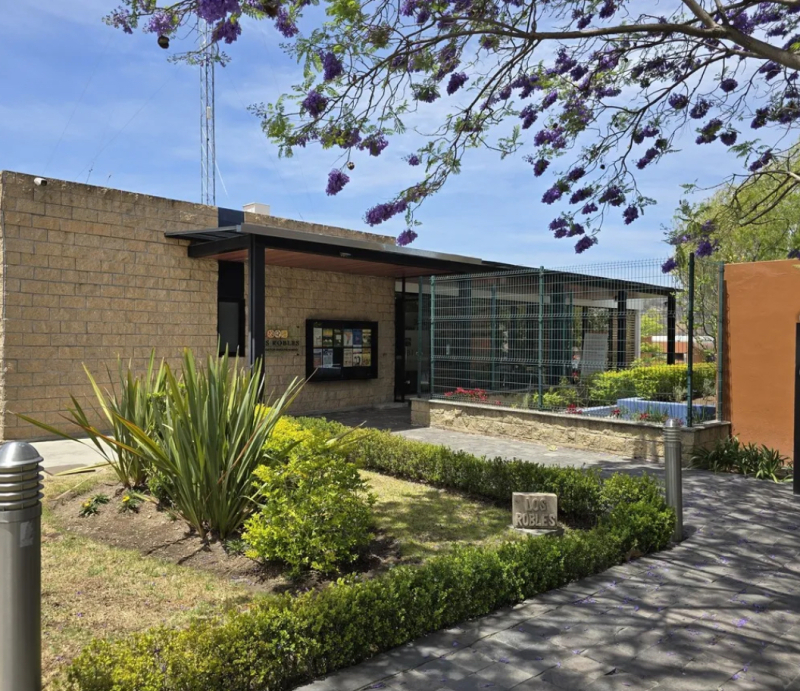 Terreno En Venta En Los Robles 
