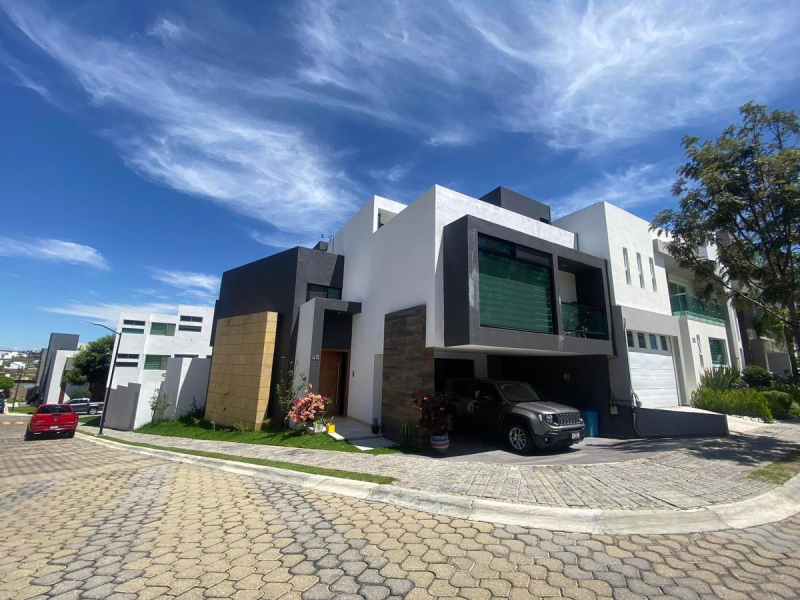Casa en Venta en Lomas de Angelopolis