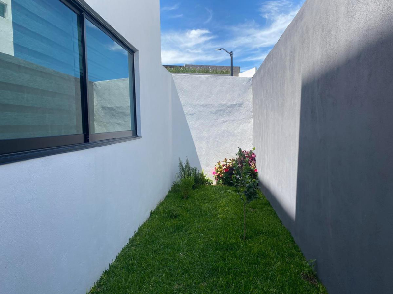 Casa En Venta En Lomas De Angelopolis