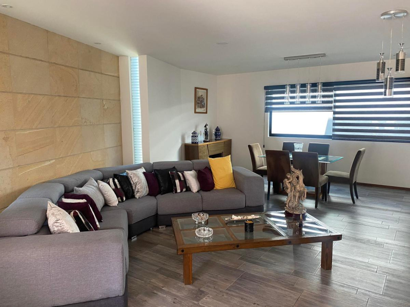Casa En Venta En Lomas De Angelopolis