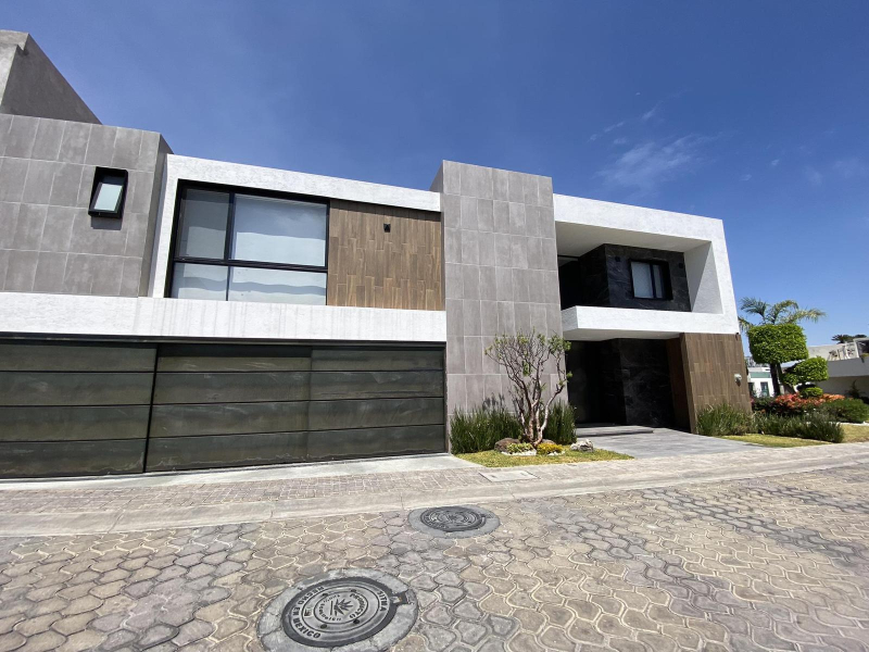 Casa en Venta en Lomas de Angelopolis