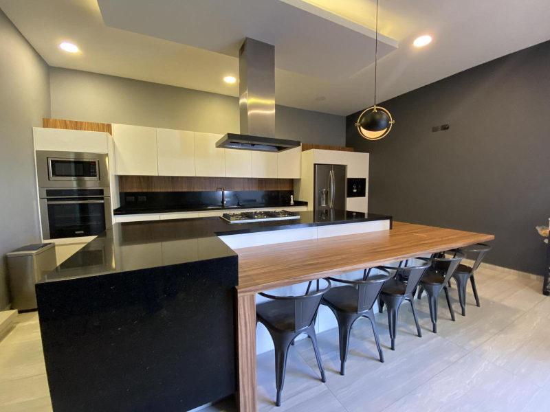 Casa En Venta En Lomas De Angelopolis