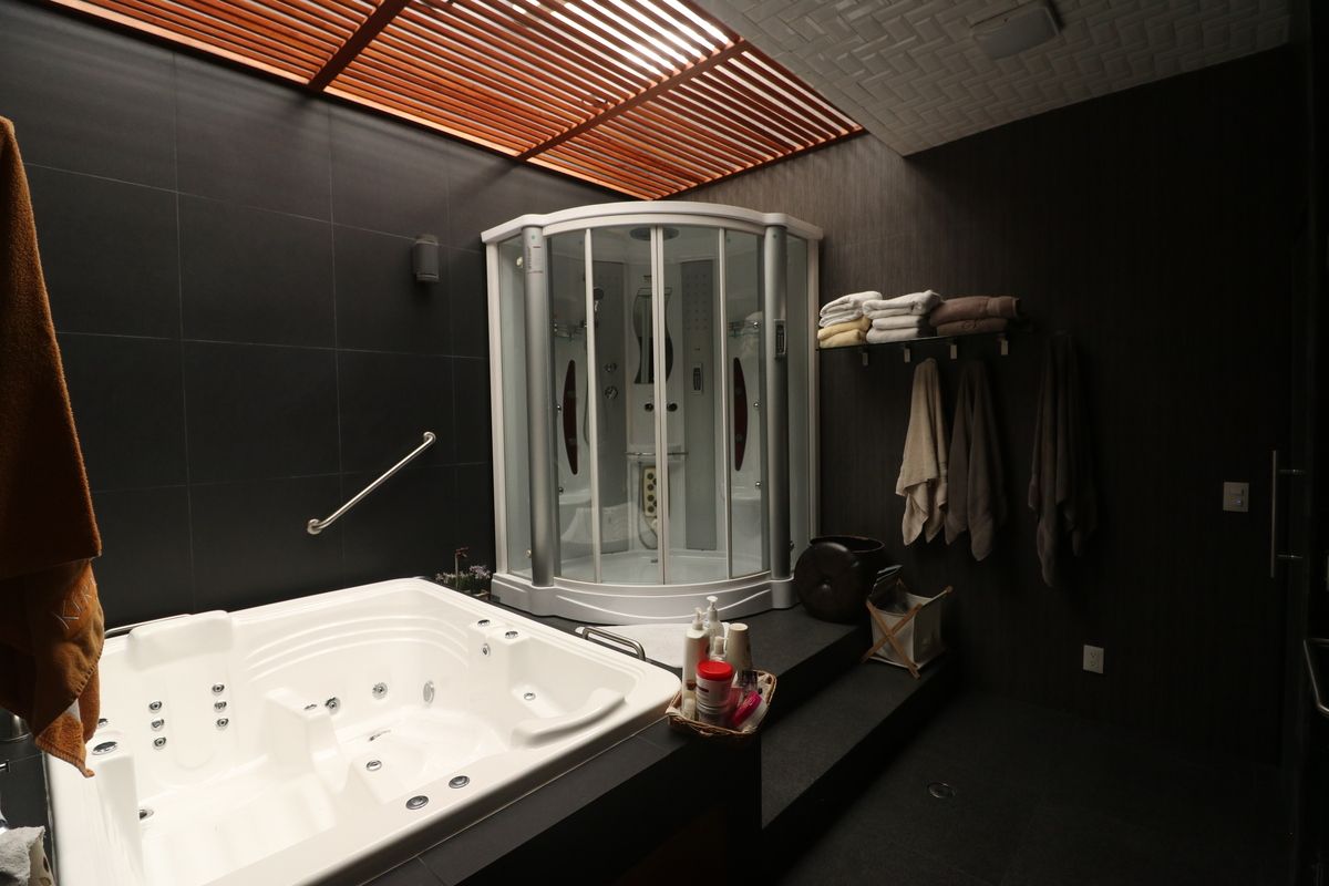 exclusiva residencia en jardines del pedregal – gran potencial de actualización