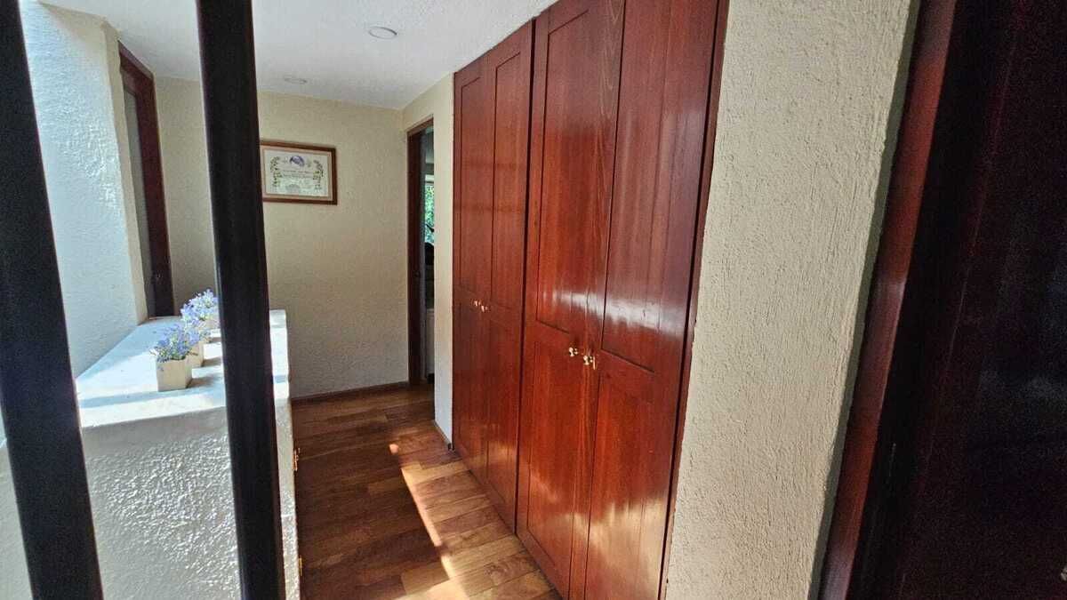 VENTA CASA EN CERRADA LOMAS DE VISTA HERMOSA