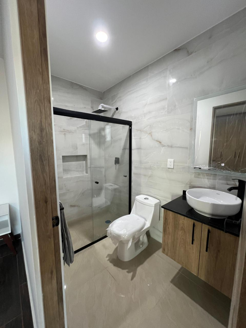 EN VENTA CASA A ESTRENAR RESIDENCIAL MESETA
