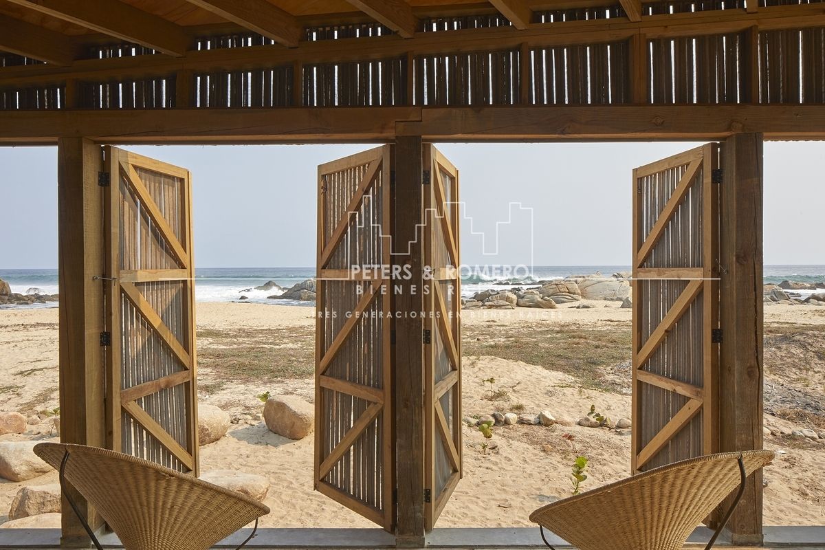 Casa en Venta Frente al Mar Puertecito en Oaxaca
