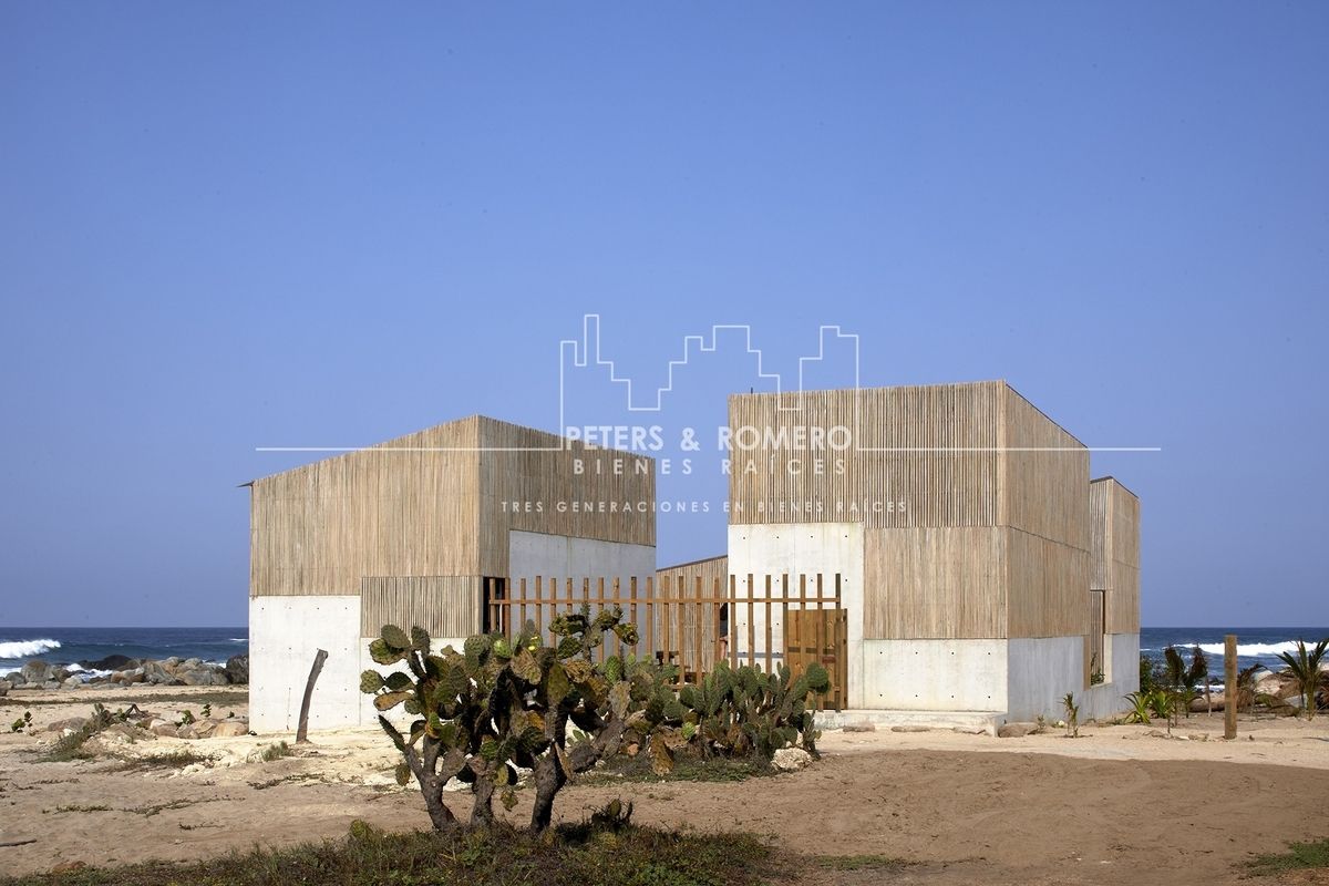 Casa en Venta Frente al Mar Puertecito en Oaxaca