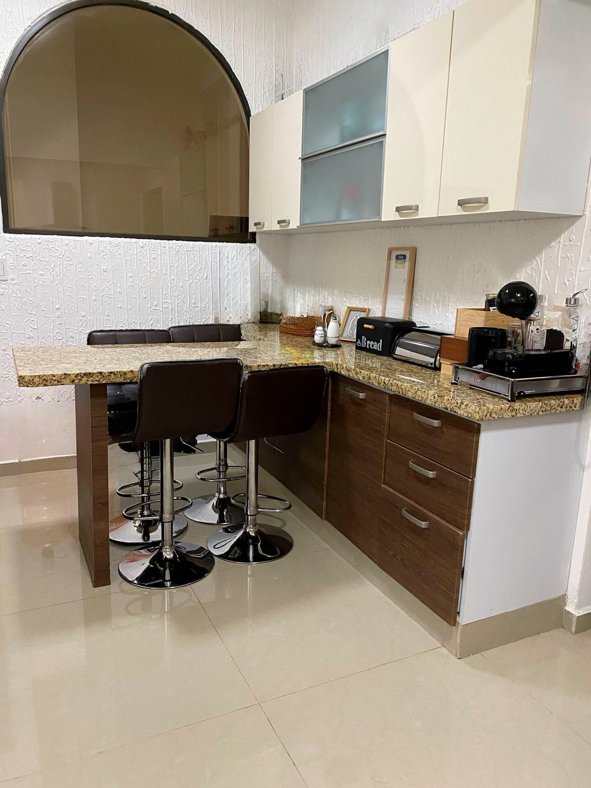 EN VENTA Casa En Condominio - BALCONES DE LA HERRADURA