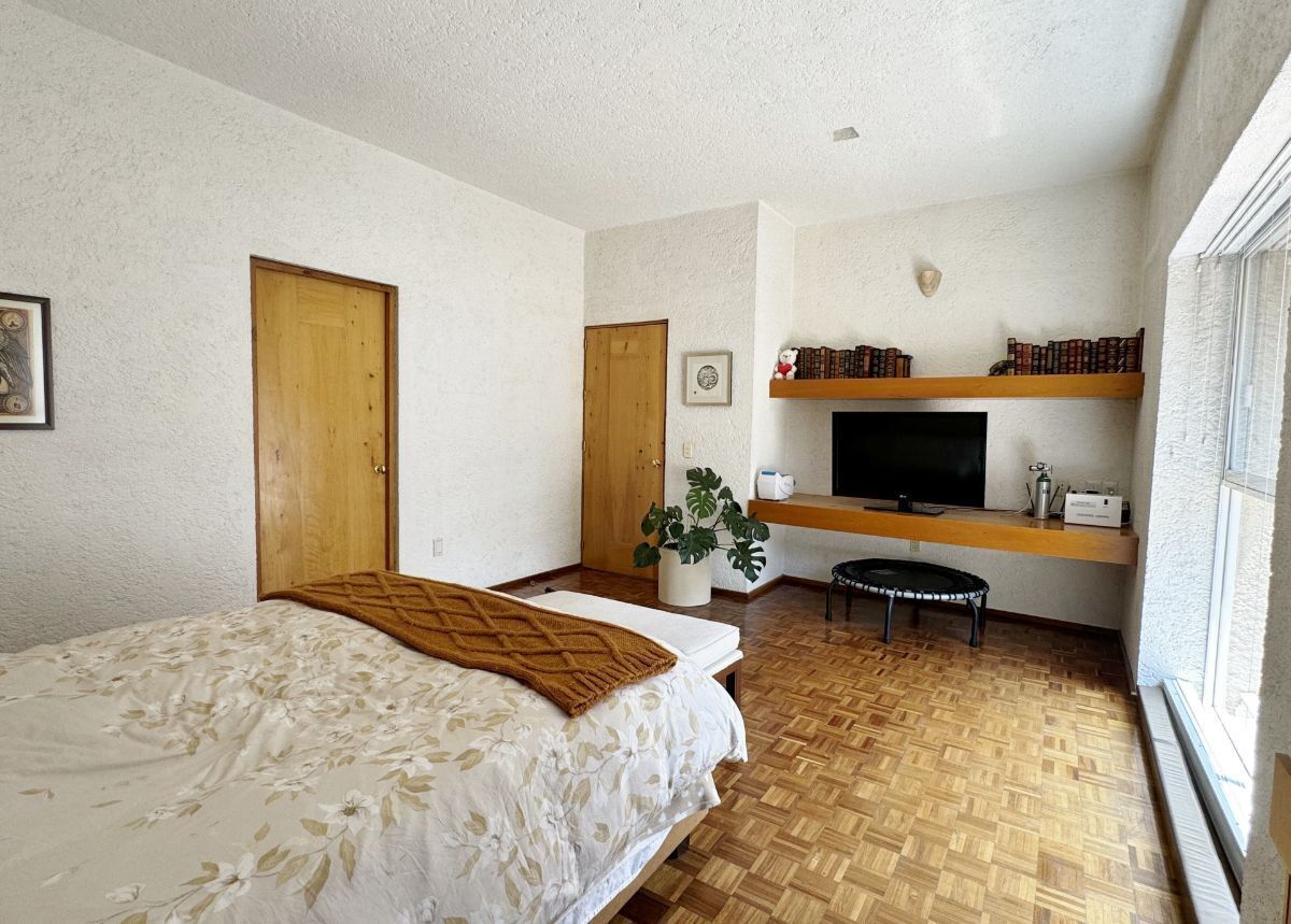 VENTA CASA EN INTERLOMAS