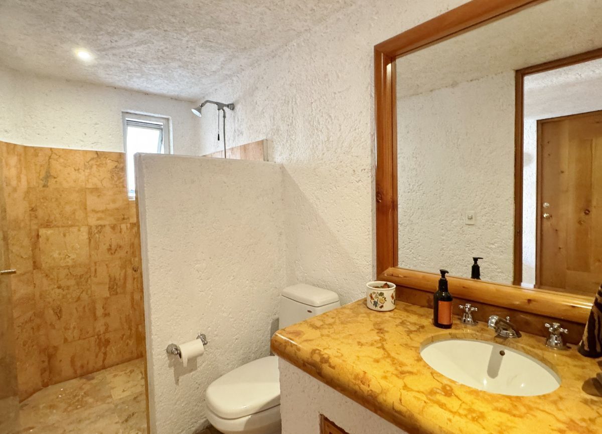 VENTA CASA EN INTERLOMAS