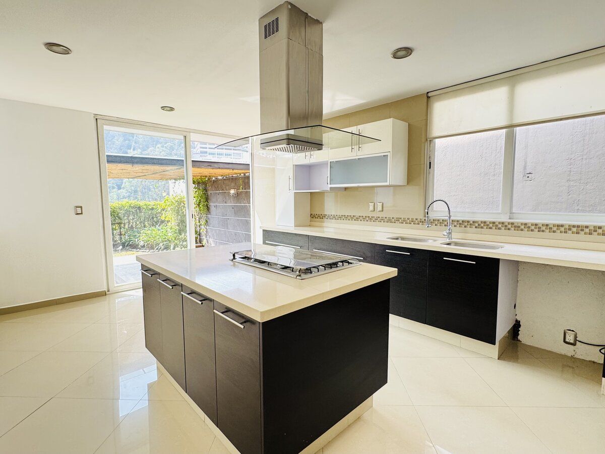 casa en venta en lomas del río