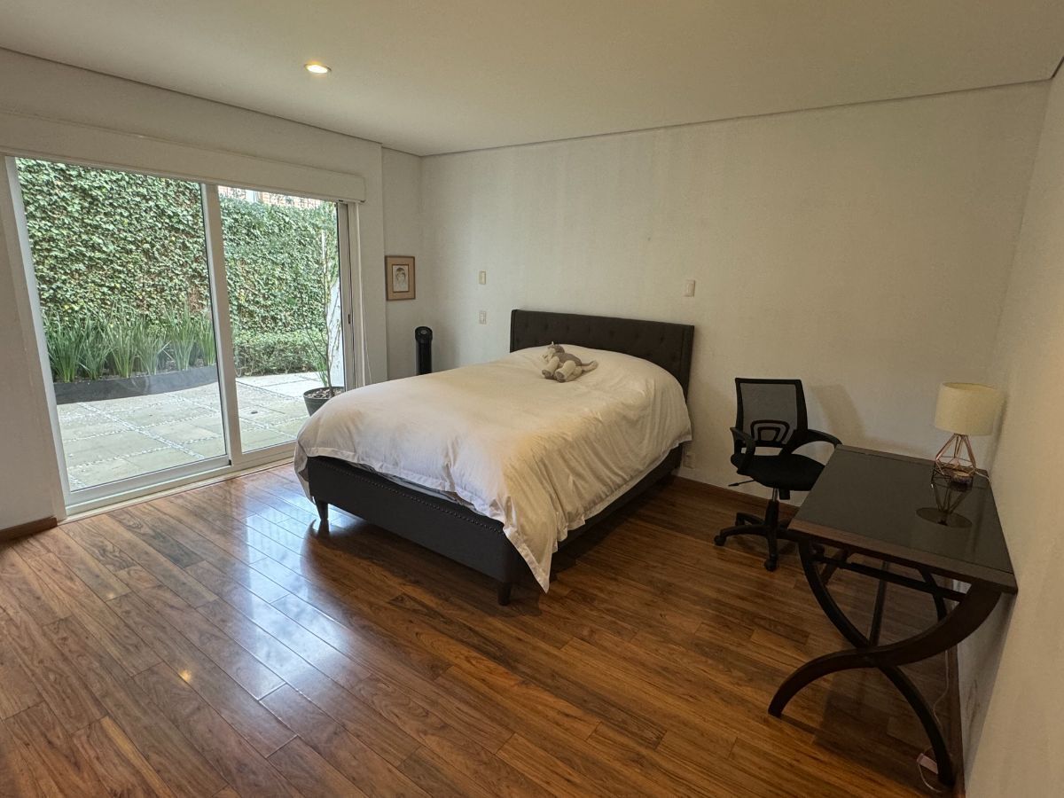 Casa Residencial en Venta en Lomas Country