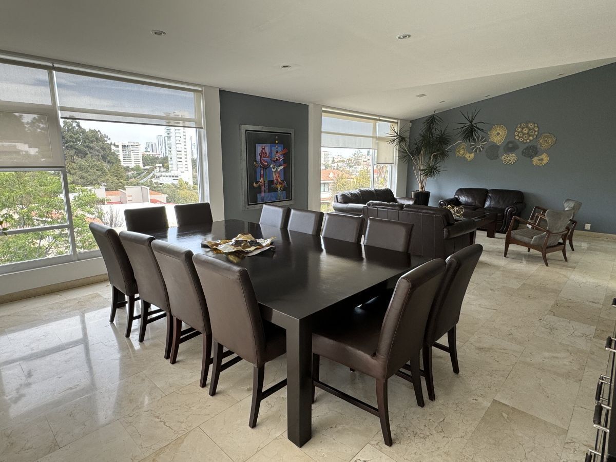Casa Residencial en Venta en Lomas Country