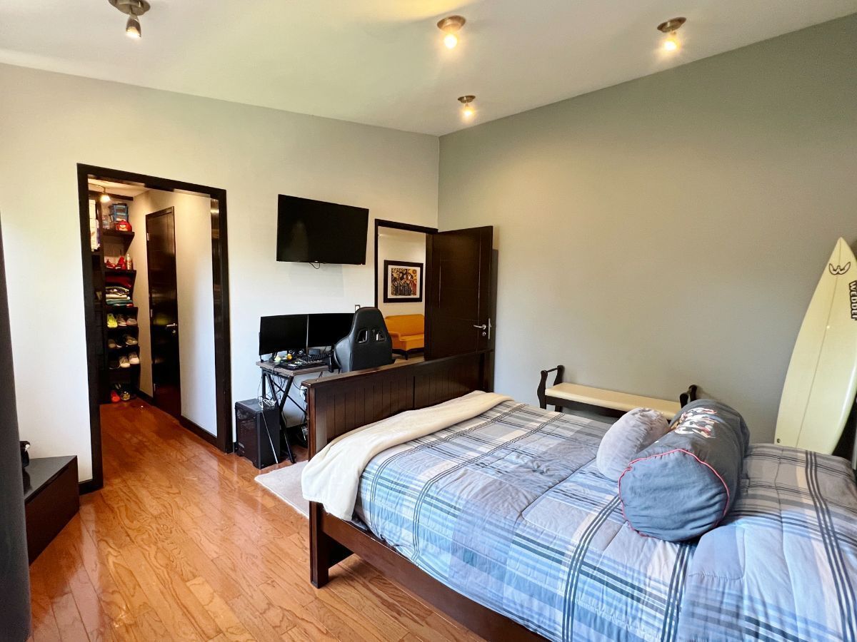 casa en venta en club de golf los encinos