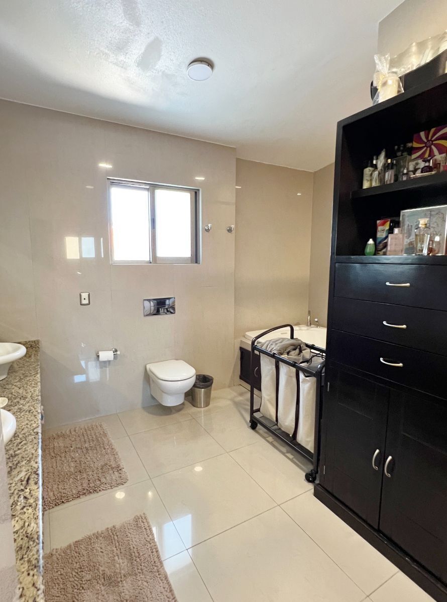 casa en venta en club de golf los encinos