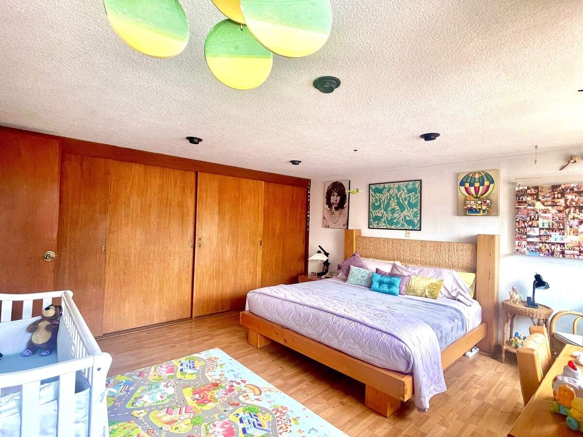 casa con vigilancia en venta en la herradura