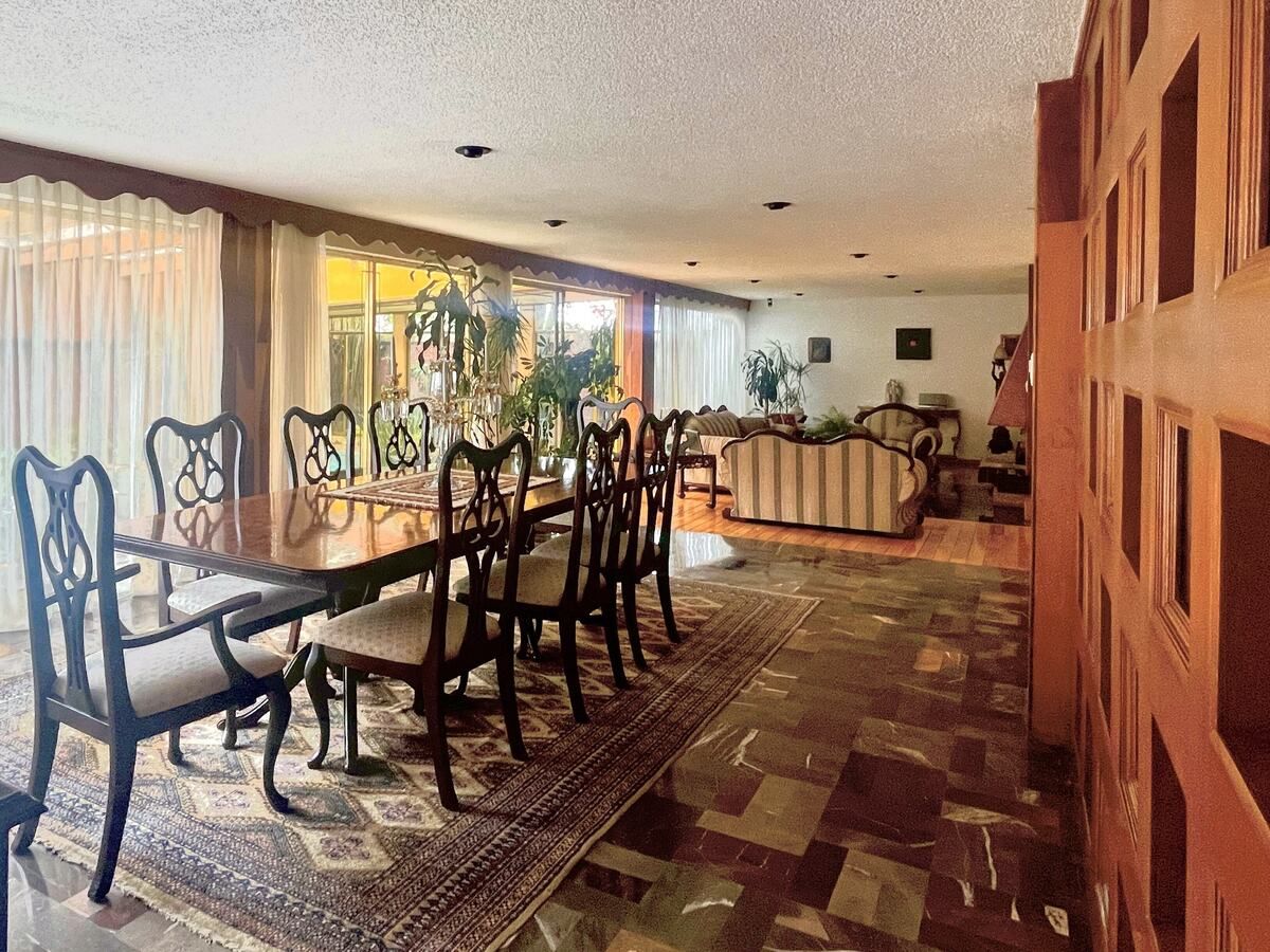 casa con vigilancia en venta en la herradura