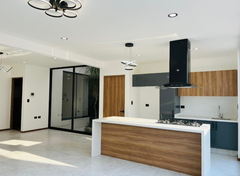 Casa En Venta En Lomas De Angelopolis