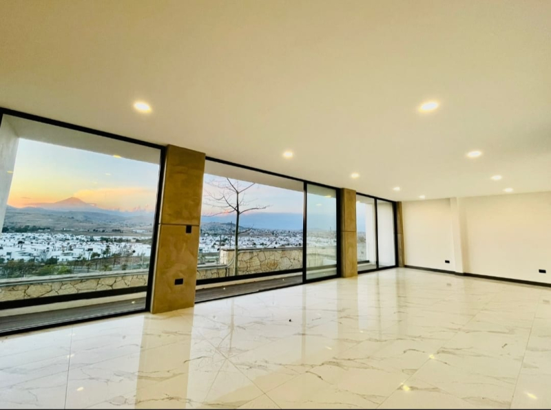 Casa En Venta En Lomas De Angelopolis