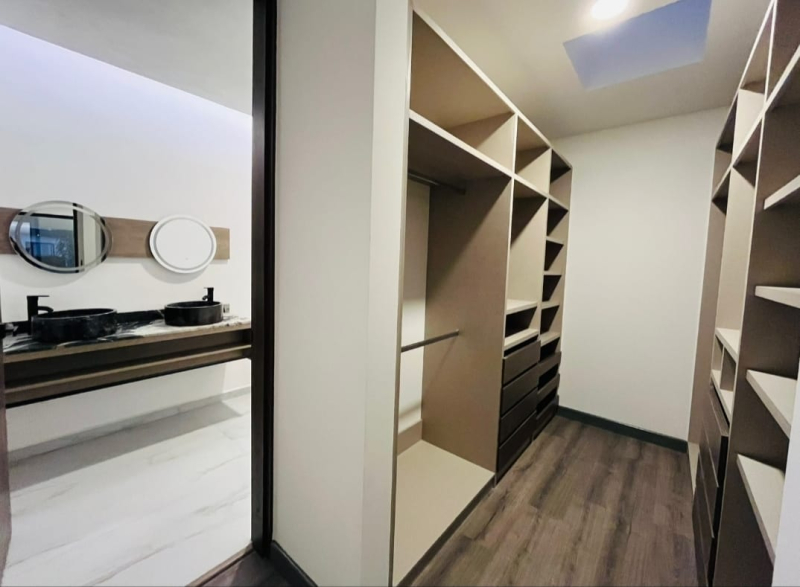 Casa En Venta En Lomas De Angelopolis