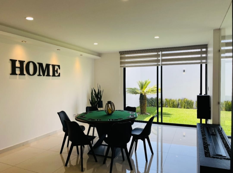 Casa En Venta En Lomas De Angelopolis