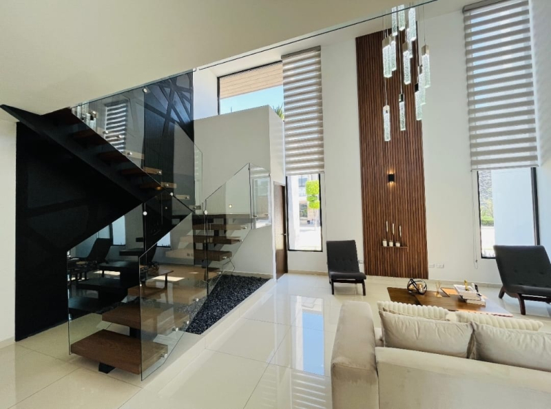 Casa En Venta En Lomas De Angelopolis
