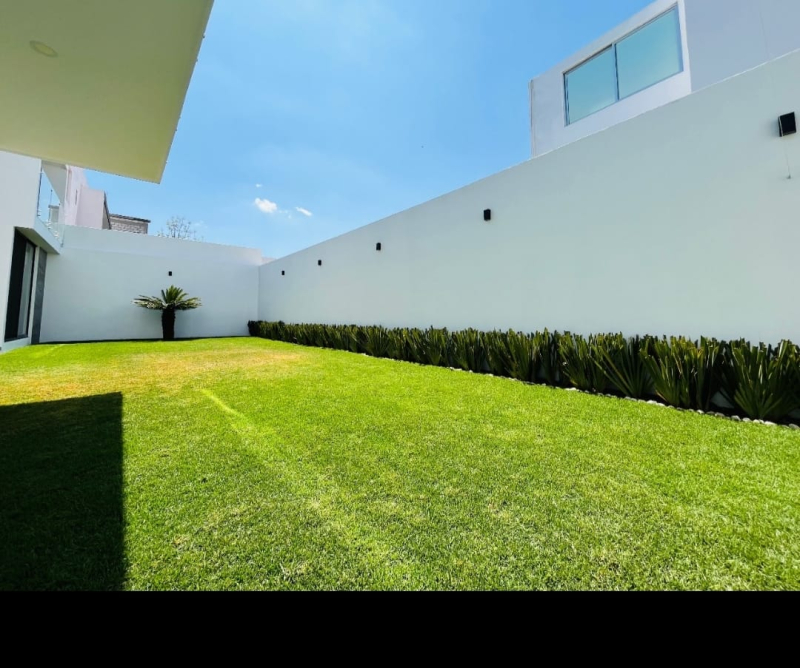 Casa En Venta En Lomas De Angelopolis