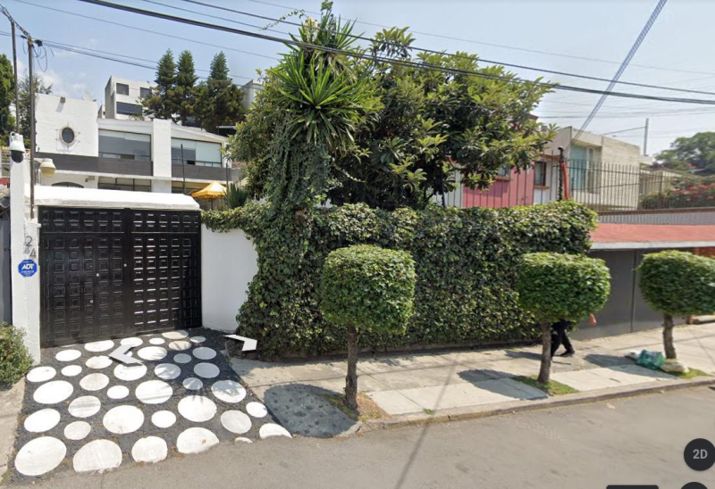 Casa En Venta En Lomas De Tecamachalco