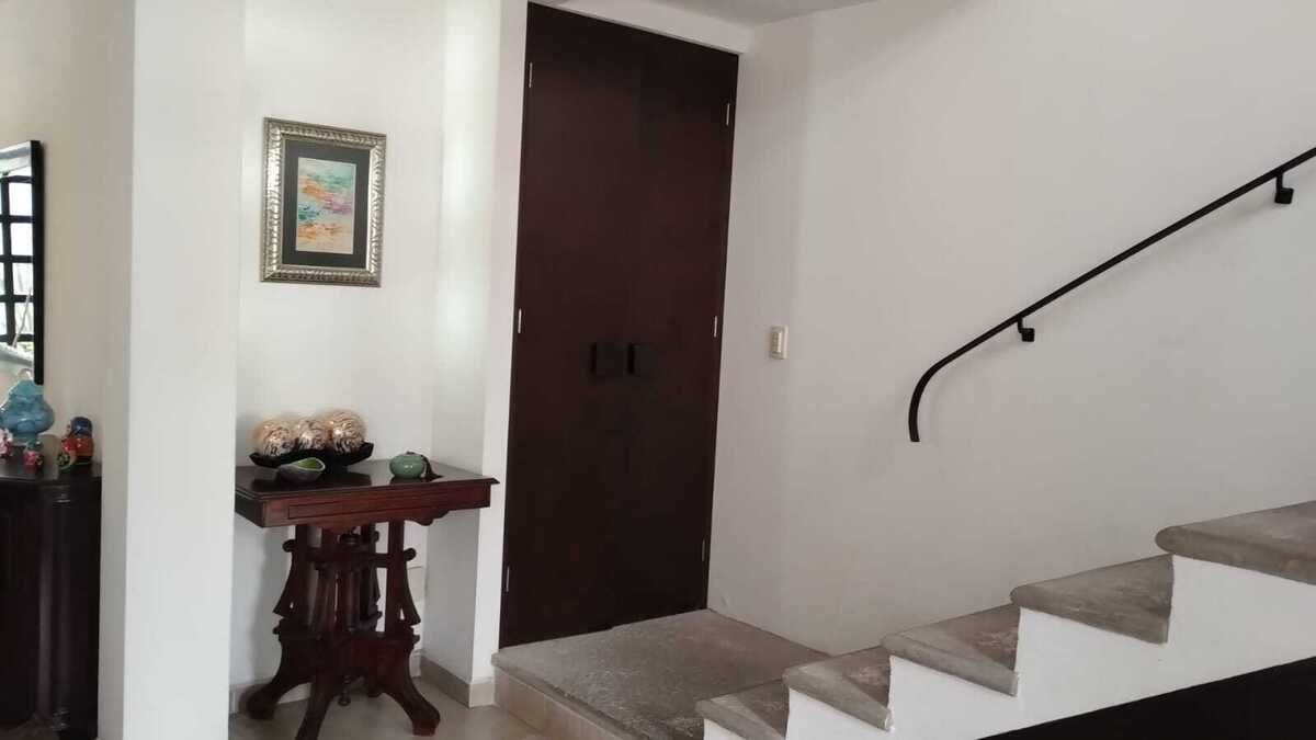 VENTA CASA EN LOMAS DEL CHAMIZAL