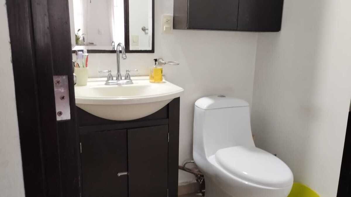 VENTA CASA EN LOMAS DEL CHAMIZAL