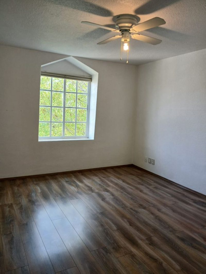 Venta  De Exclusivo Departamento En Pedregal 2, Florencia Piso 5