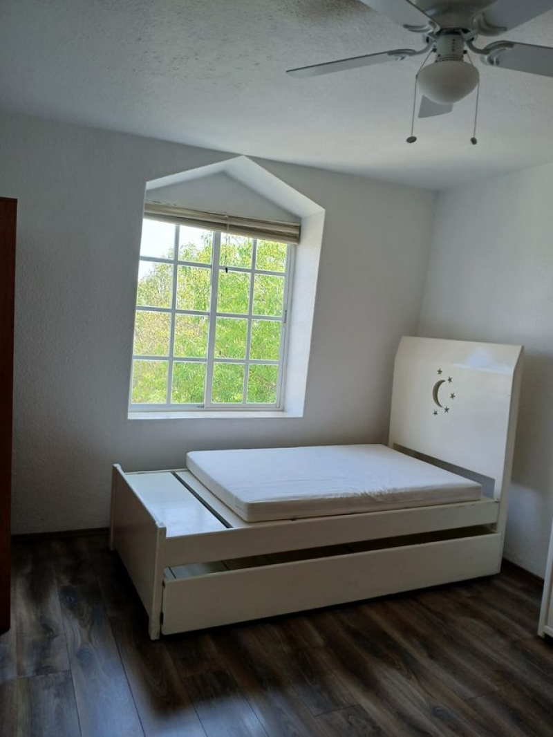 Venta  De Exclusivo Departamento En Pedregal 2, Florencia Piso 5