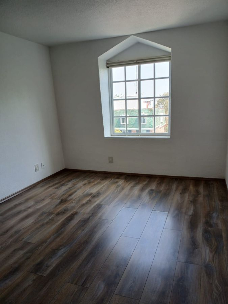 Venta  De Exclusivo Departamento En Pedregal 2, Florencia Piso 5
