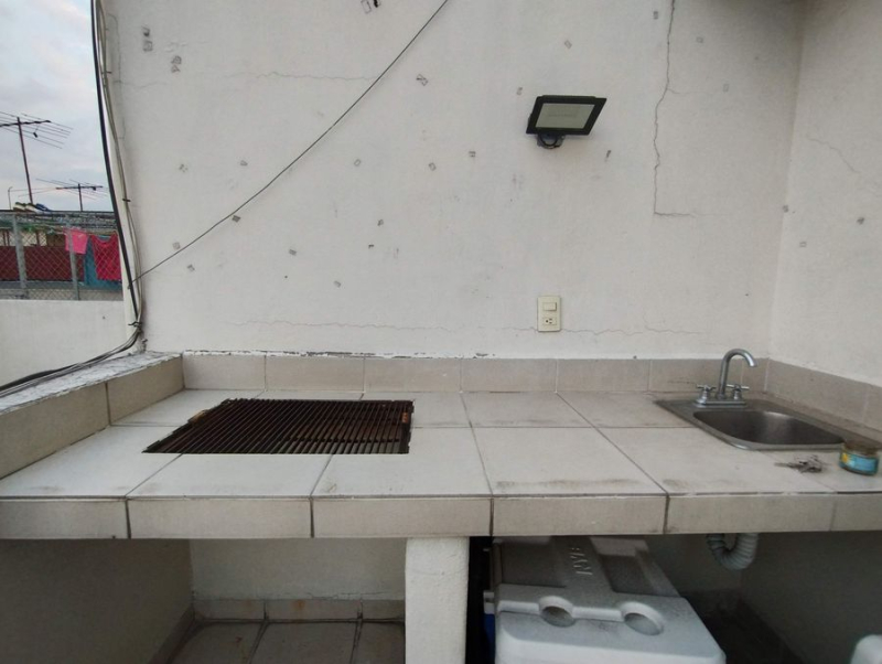 Venta Departamento En Colonia Alamos, 3 Recamaras