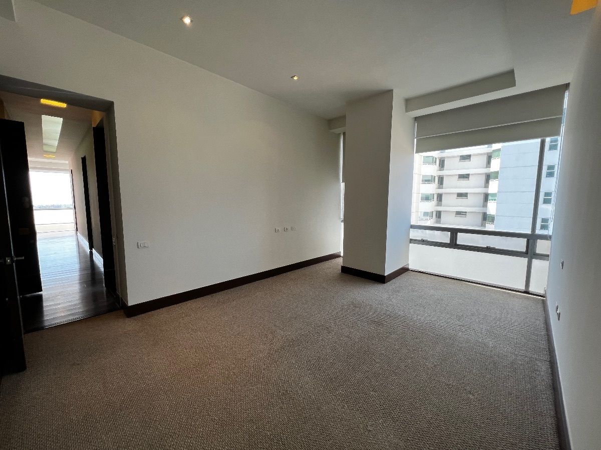 haus , av. santa fe