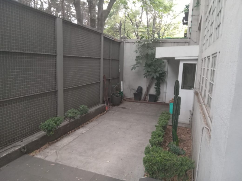 CASA CON USO DE SUELO EN RENTA POLANCO