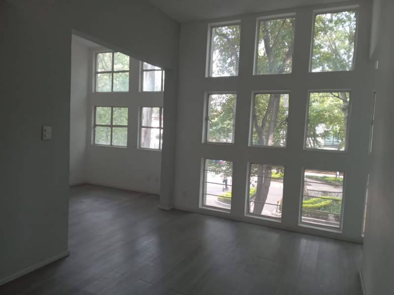 CASA CON USO DE SUELO EN RENTA POLANCO