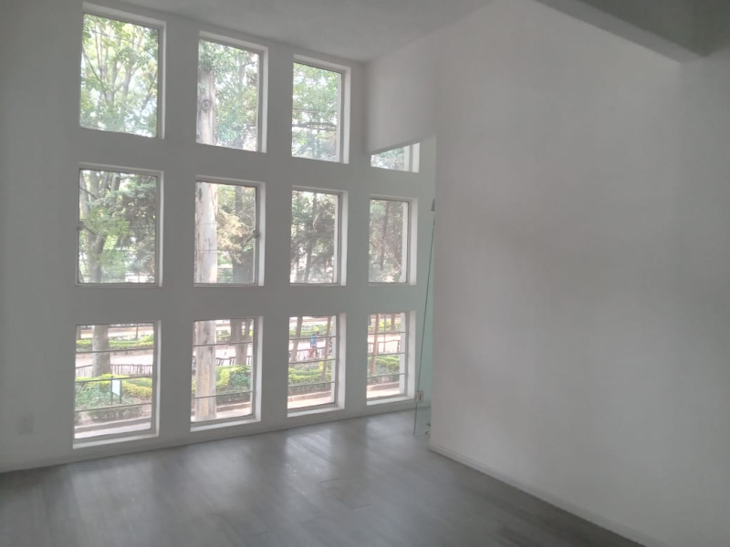 CASA CON USO DE SUELO EN RENTA POLANCO