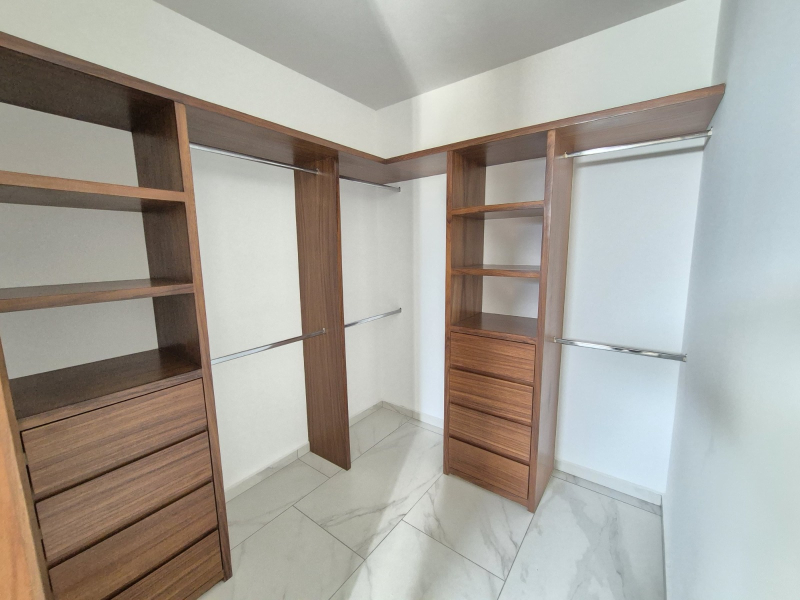 Casa Nueva En Venta En Bosques Vallarta Dentro De Coto