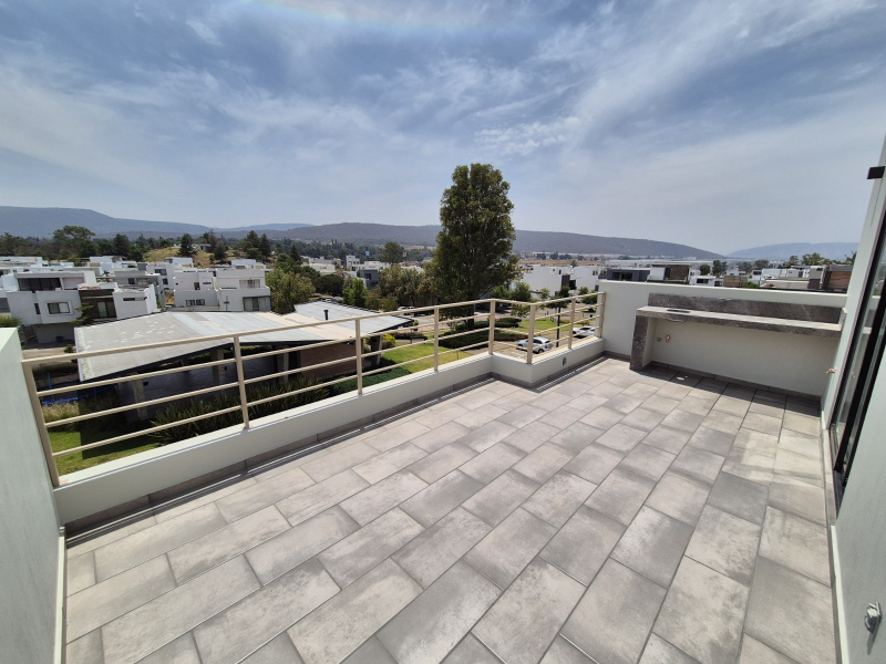 Casa Nueva En Venta En Bosques Vallarta Dentro De Coto
