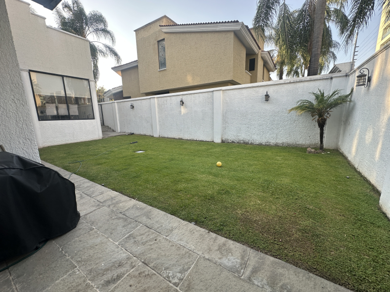 Casa En Venta En Puerta De Hierro